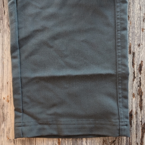 FIGS Cairo Cargo Scrub Pant Green Mens Medium (Short) - Picture 8 of 10